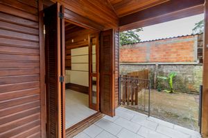 Image 8 - 876850
