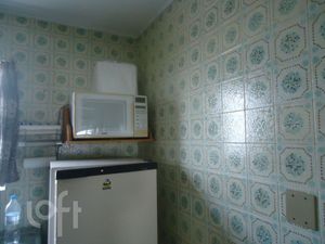 Image 16 - 876852