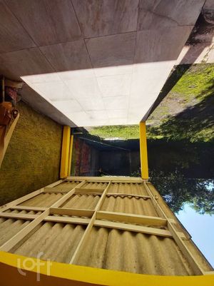 Image 11 - 876857
