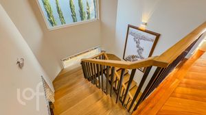 Image 32 - 876860