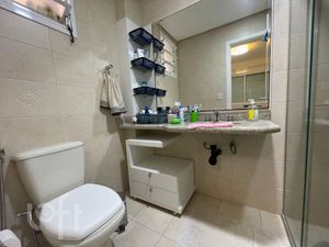 Image 17 - 876861
