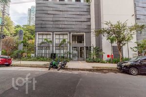 Image 13 - 876863