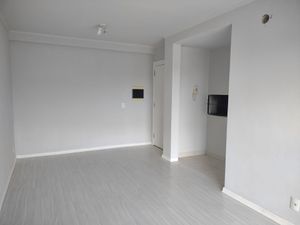Image 1 - 876864