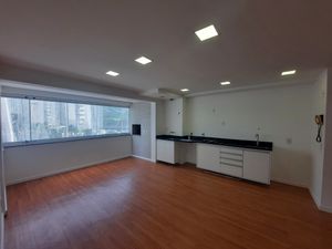 Image 4 - 876868