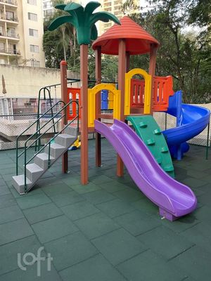 Image 17 - 876869