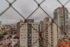 Image 12 - 876869