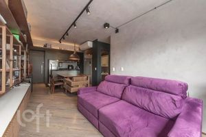 Image 1 - 876882