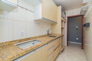 Image 14 - 876884