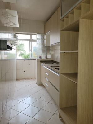 Image 18 - 876884