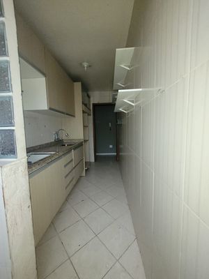 Image 6 - 876884