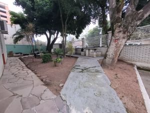 Image 26 - 876884