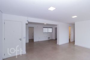 Image 1 - 876886
