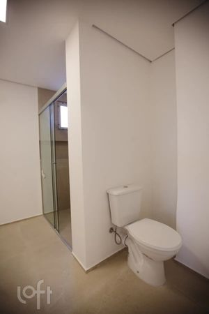 Image 11 - 876886