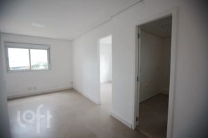 Image 10 - 876886