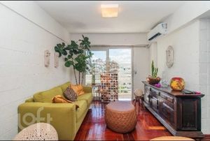 Image 3 - 876888