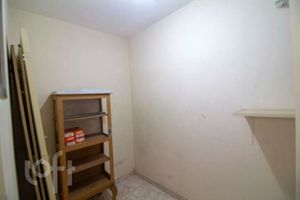 Image 17 - 876894
