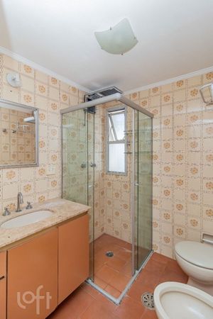 Image 19 - 876894