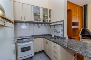 Image 37 - 876898