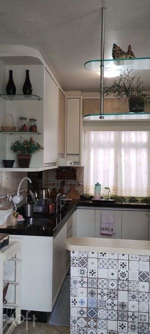 Image 9 - 876902