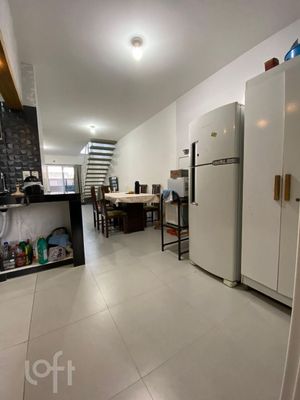 Image 4 - 876908