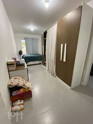 Image 20 - 876908