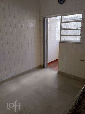 Image 8 - 876914