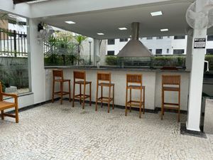 Image 29 - 876918