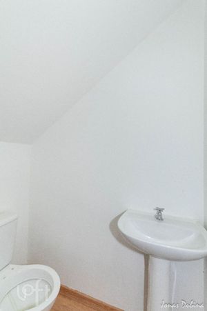 Image 11 - 876921