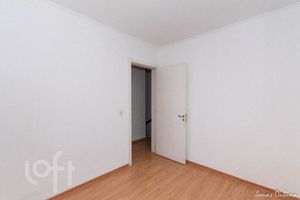 Image 15 - 876921