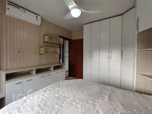 Image 7 - 876923