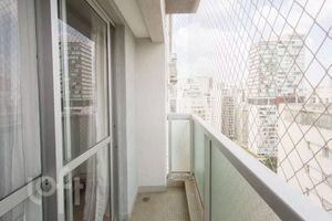 Image 3 - 876926