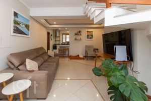 Image 1 - 876927