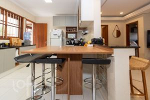 Image 44 - 876927