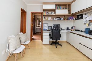 Image 21 - 876927