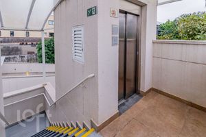 Image 47 - 876931