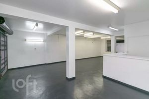Image 33 - 876933