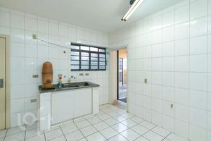 Image 4 - 876933