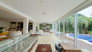 Image 9 - 876935