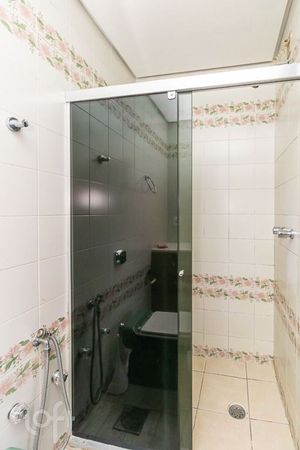 Image 8 - 876938