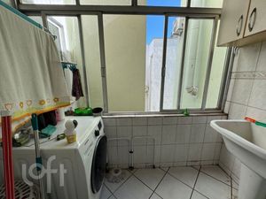 Image 10 - 876940