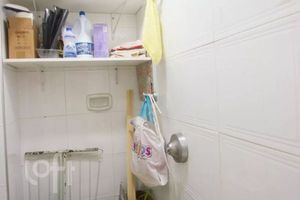 Image 28 - 876941