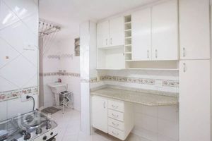 Image 18 - 876941