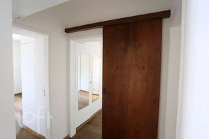 Image 3 - 876943