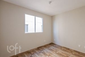 Image 8 - 876946