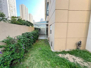 Image 5 - 876949