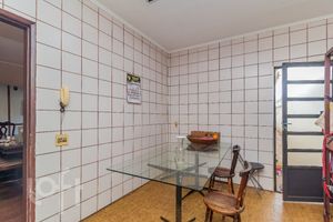 Image 11 - 876952
