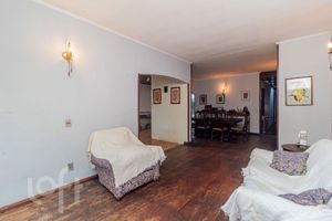 Image 4 - 876952