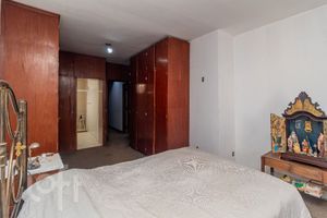 Image 16 - 876952