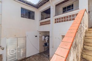Image 33 - 876952
