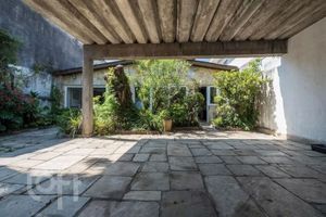 Image 22 - 876952